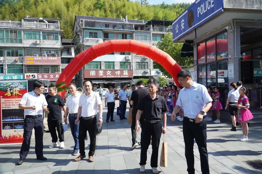 校园巡视4.jpg